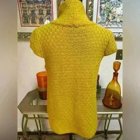 BY ARTISAN CABLE KNIT COWL NECK YELLOW CAP SLEEVE FALL SWEATER SZ M 💛 AUTUMN - Picture 2 of 8
